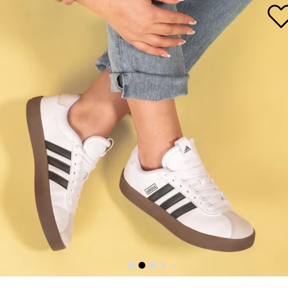 Adidas VL Court Sneakers